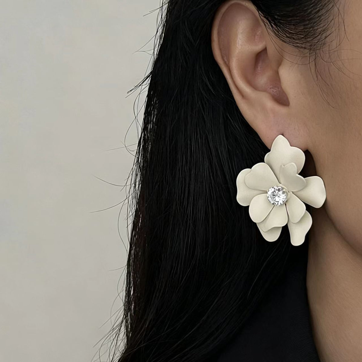 White Crystal Flower Cubic Zirconia Earrings