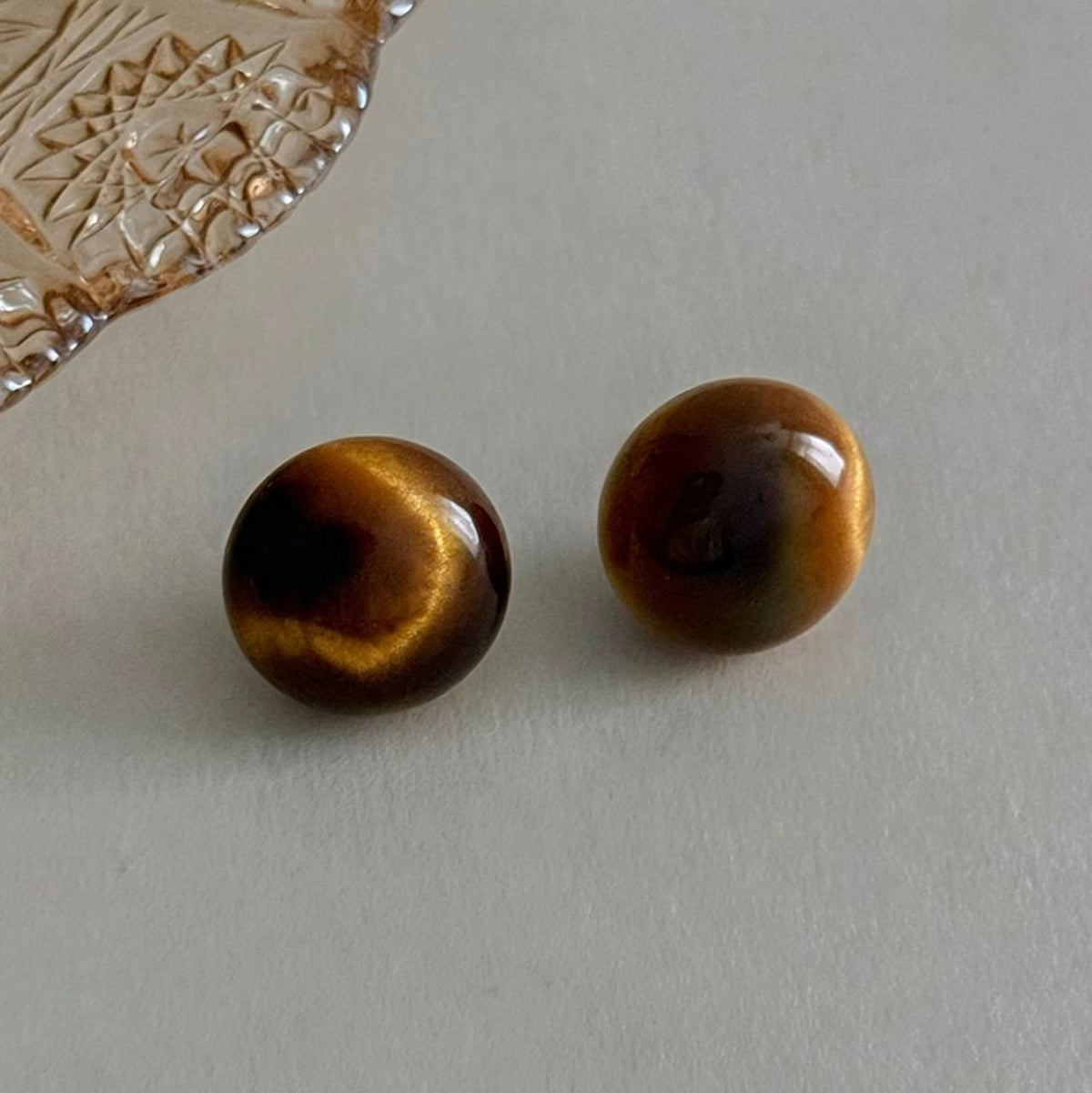 Brown Cat Eye Resin Earrings