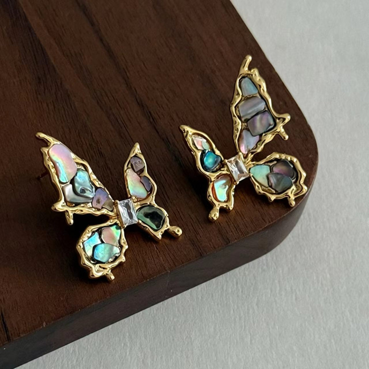Multicolor Cubic Zirconia Natural Shell Gold-Plated Earrings